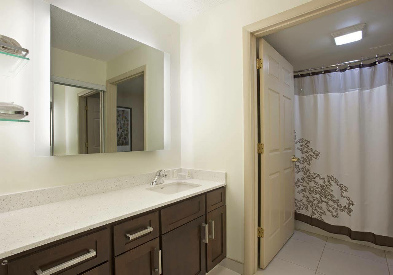 Residence Inn By Marriott Pittsburgh Airport Робинсон-Тауншип Экстерьер фото